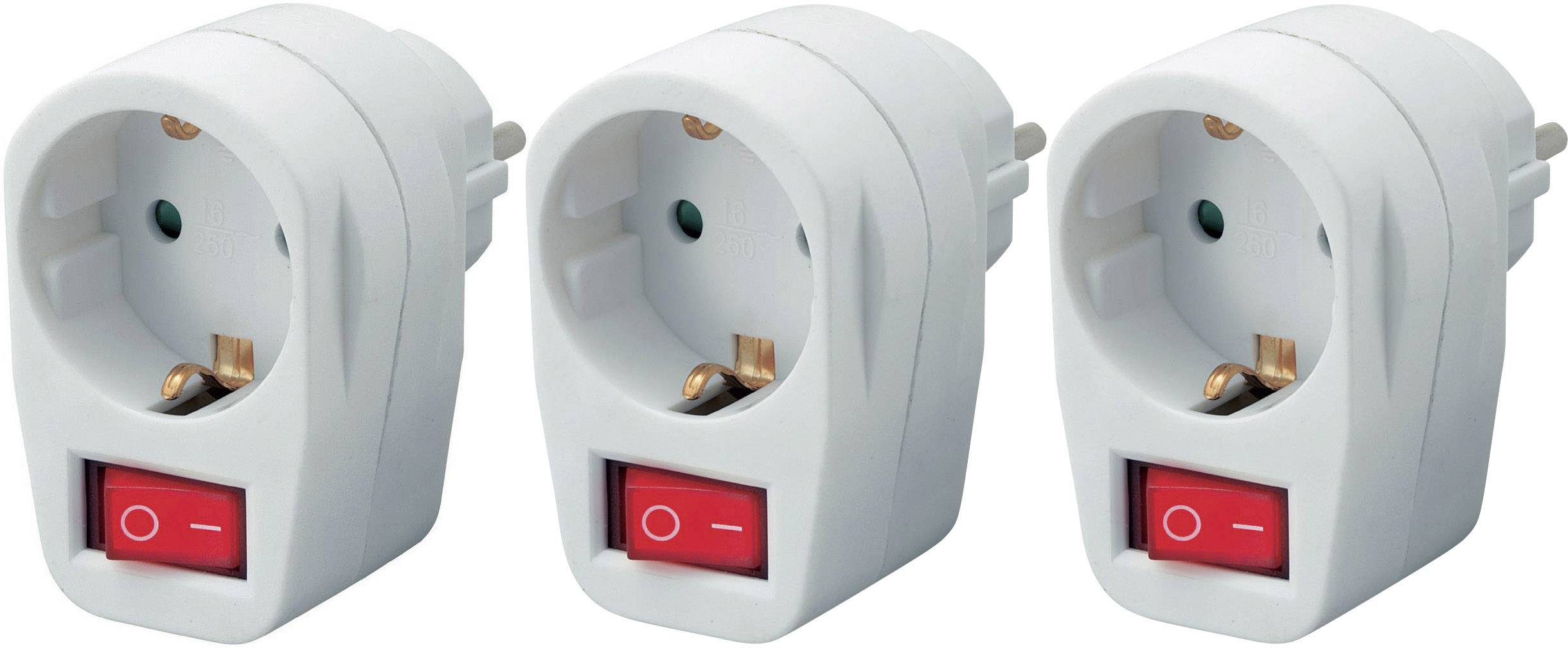 Három fehér dugaszolóaljzat-adapter piros be/ki kapcsolókkal, egymás mellé helyezve.