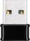 Egy ezüst csatlakozóval és fekete házzal rendelkező USB-dongle, amelyet vezeték nélküli kapcsolat vagy adatátvitel céljára használnak.