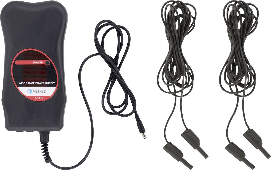 Egy fekete tápegység két hosszú, fekete kábellel és csipesszel, amelyet elektromos készülékekhez használnak.