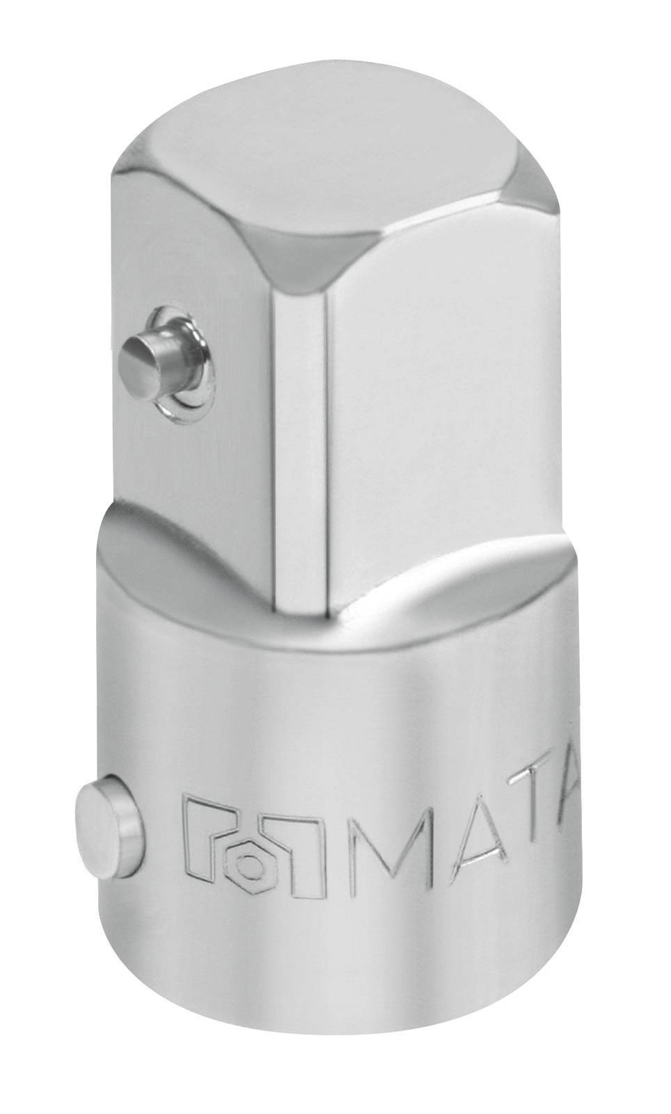 Fémes adapter oldalsó reteszeléssel, fényes felülettel, az oldalán 'MATA' felirattal ellátva.