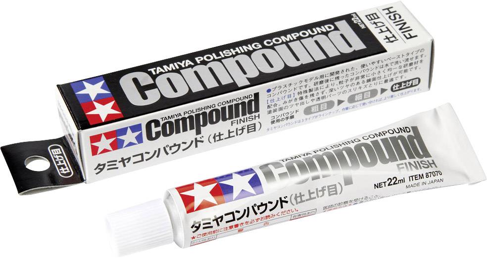 Tamiya polírozópaszta tubusban dobozzal, mindkettő a 'Compound Finish' címkét viseli, ideális modellépítési felületkezeléshez.