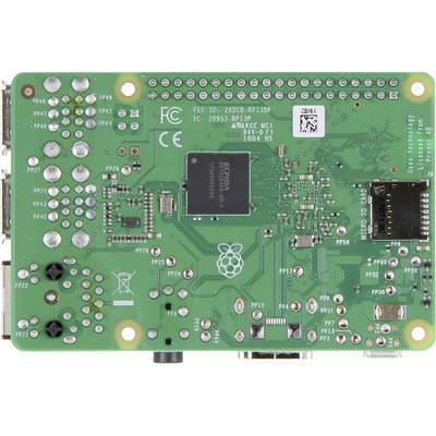 Raspberry Pi-alaplapok különböző elektronikai alkatrészekkel, csatlakozókkal és áramköri nyomtatott panelek.