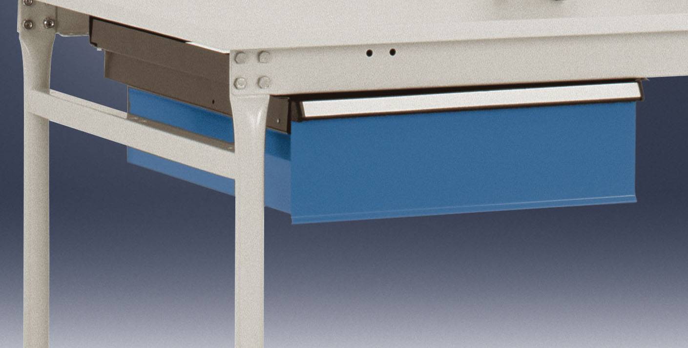 Egy kék konténer van egy fehér fémasztal alá rögzítve. Az asztalnak négy lába van, és a konténer úgy tűnik, hogy levehető.