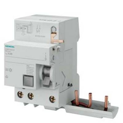 Egy fehér Siemens áramköri védőkapcsoló billenőkapcsolóval és csatlakozókapcsokkal, amely alkalmas elektromos elosztószekrényekbe történő beépítésre.