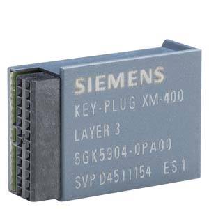 Siemens elektronikus alkatrész, amelyen a 'KEY-PLUG XM-400 LAYER 3' felirat szerepel, termékkód: 6GK5304-0PA00, SVP D4511154 ES1.