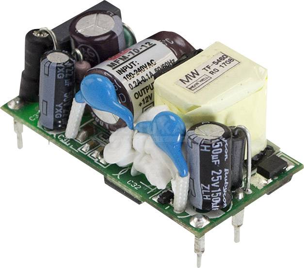 Elektronikus alkatrész: Egy kapcsolóüzemű tápegység modul kondenzátorokkal, transzformátorokkal és egyéb komponensekkel egy zöld nyomtatott áramkörön.