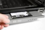 DIGITUS SSD / HDD szerelőkeret a CD / DVD / Blu-ray meghajtó rekeszhez, SATA-SATA III, 12,7 mm magasság