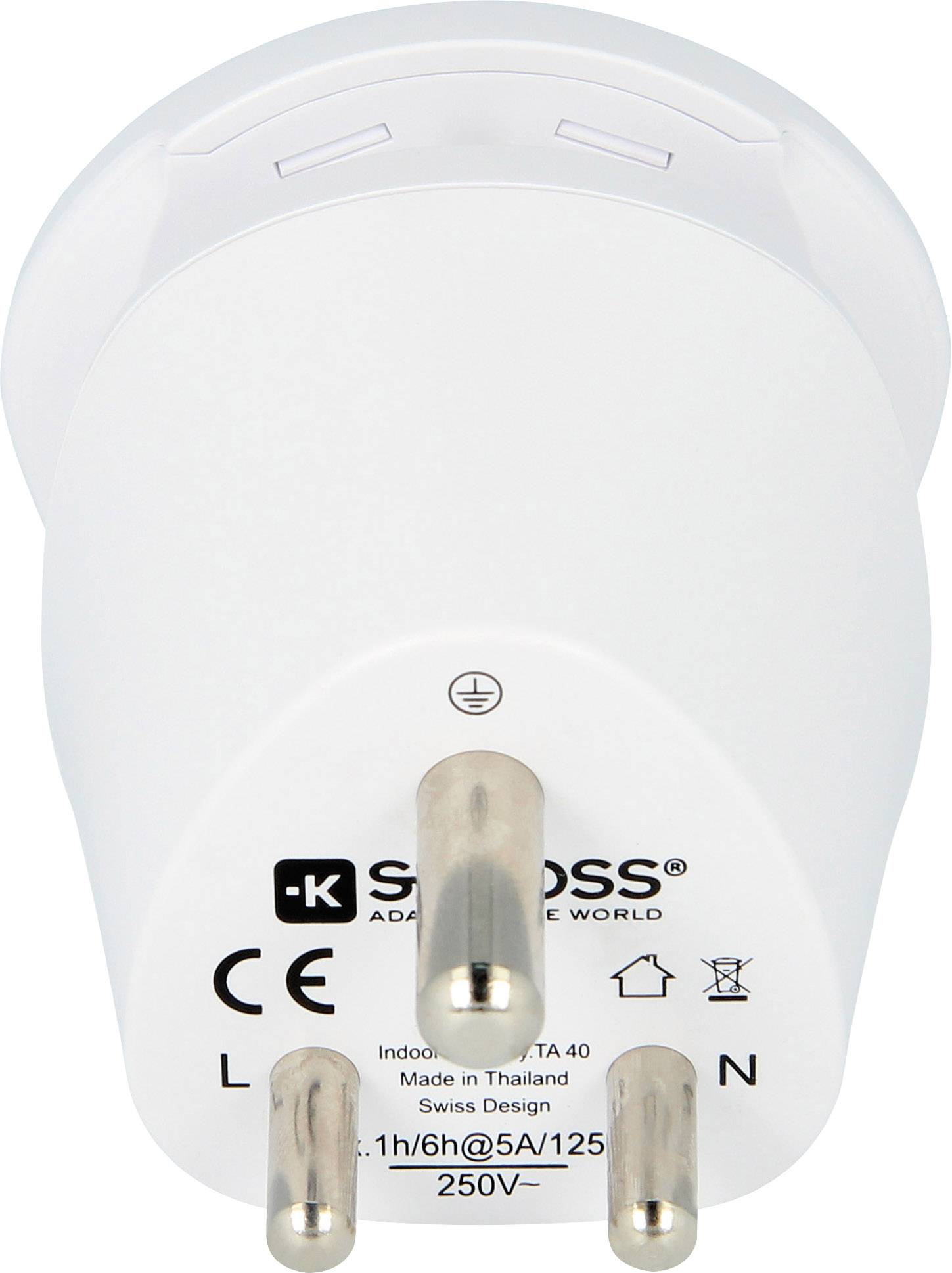 'SKROSS' Adapter Schuko-dugóról más típusú dugaszolóra, alkalmas 250V/5A-hez, fehér, biztonsági útmutatókkal ellátva.