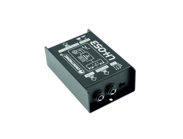 Fekete elektronikus eszköz feliratokkal és csatlakozókkal, valószínűleg egy csatlakozórész vagy adapter műszaki alkalmazásokhoz.