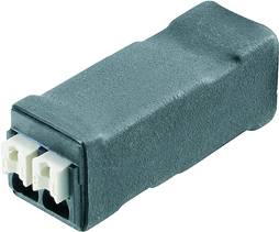 Egy téglalap alakú, fekete elektronikus adapter, amelynek az egyik végén két csatlakozónyílás található.