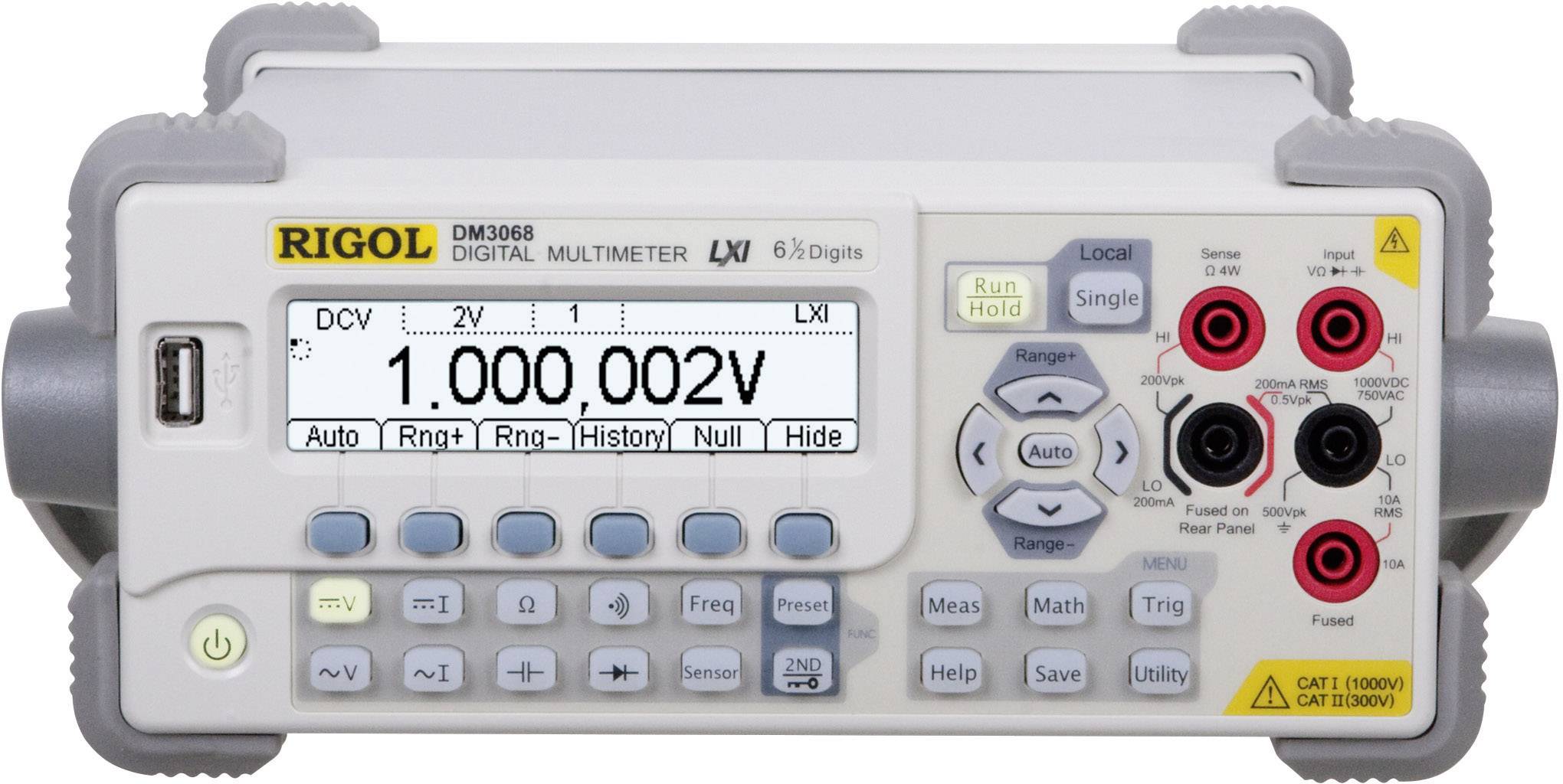 Egy digitális multiméter kijelzőjén '1,000,002 V' látható, amelyet beviteli gombok és különböző csatlakozók vesznek körül.