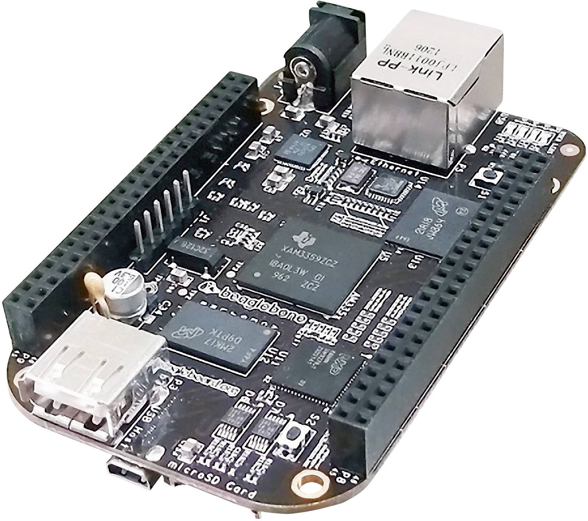 Egy egylapkás számítógép Ethernet, USB és memóriakártya csatlakozókkal. A áramköri kártyán felirat: 'beaglebone'.
