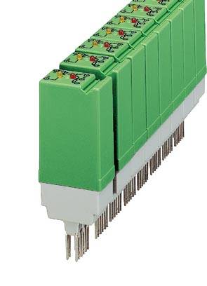 Zöld csatlakozók vannak sorba rendezve, több fém érintkezővel az alsó felületükön. A tetejükön kis szimbólumok találhatók.