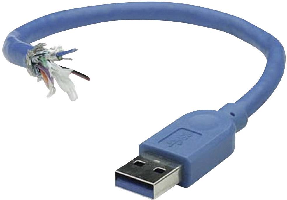 Egy kék, sérült USB-kábel, amelynek egyik vége le van csupaszítva, szabadon álló vezetékekkel.