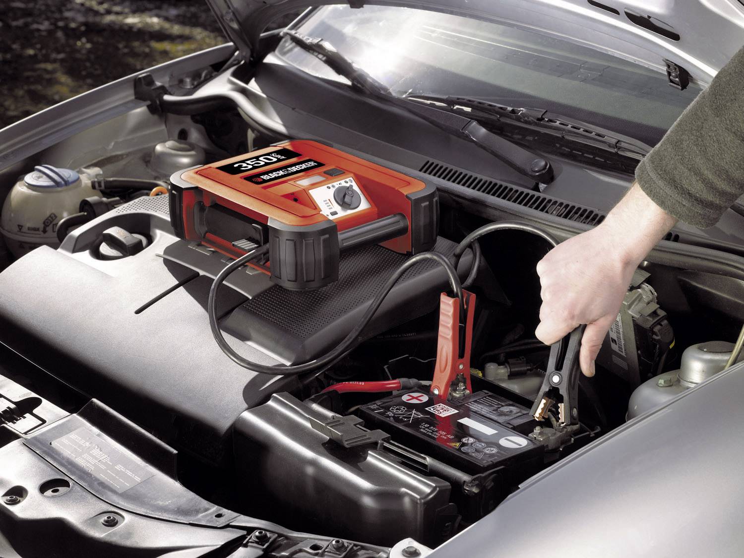 Black & Decker BDJS350 indítássegítő-2