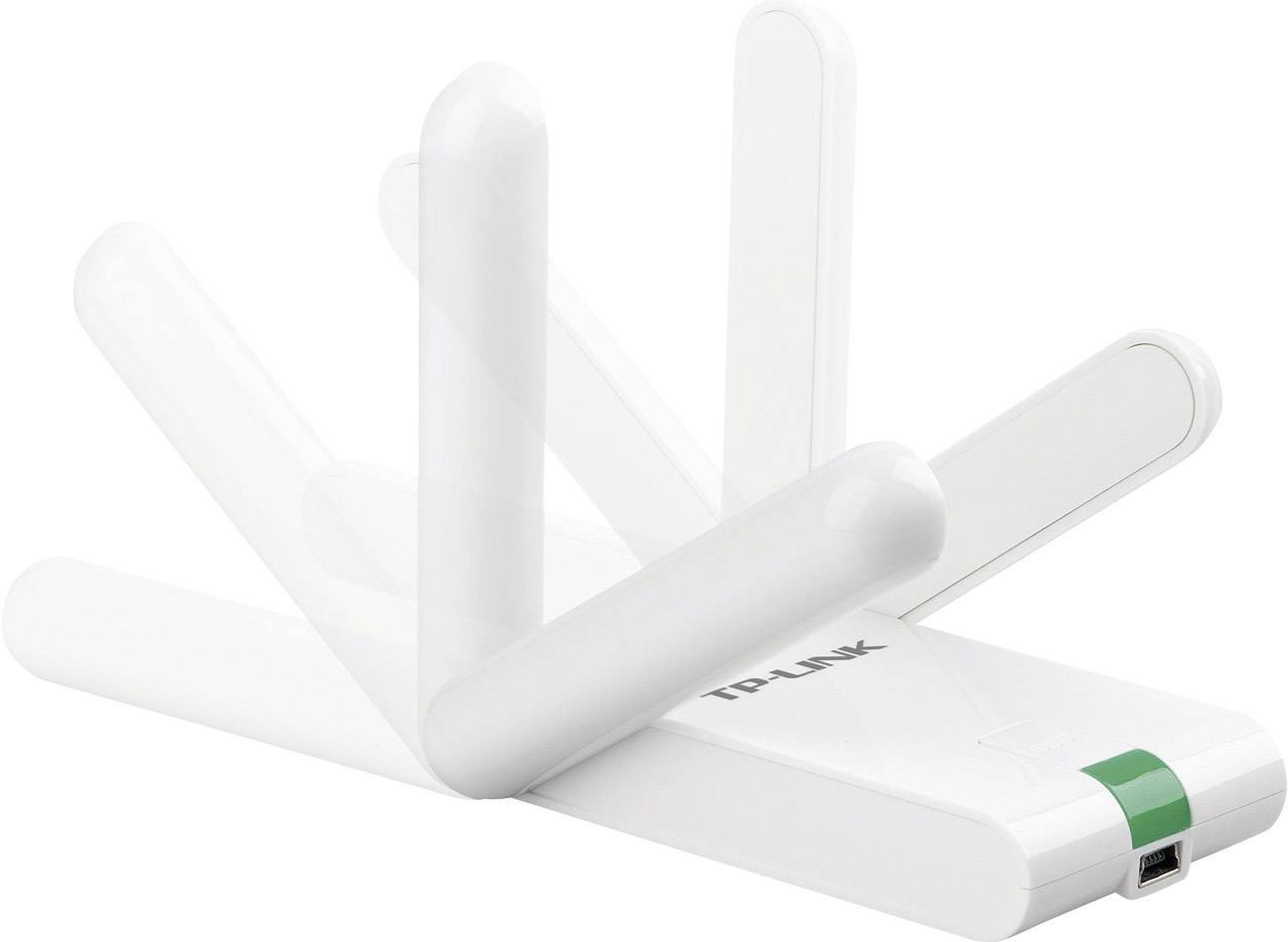 TP-Link gyártótól származó fehér, mozgatható WiFi-antenna, amely különböző szögekben kerül bemutatásra a rugalmas beállíthatóság demonstrálása érdekében.