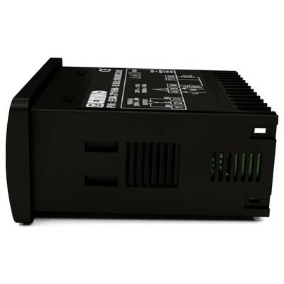 Un dispositivo elettronico nero visto di lato, con più connettori e un pannello di controllo etichettato sulla parte superiore.