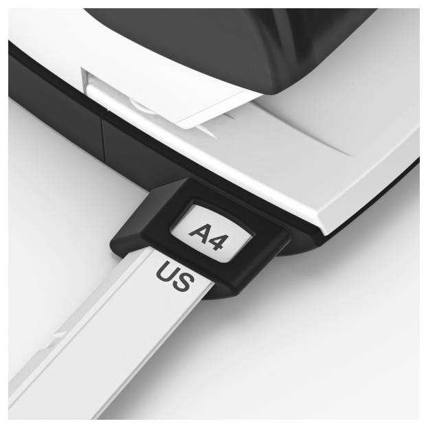 Un vassoio di uscita carta di una stampante che rilascia un foglio in formato A4.