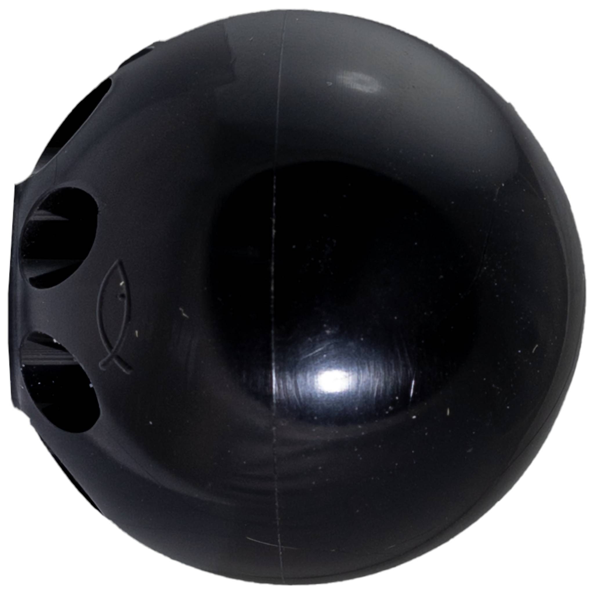 Oggetto plastico sferico nero con diversi fori circolari su un lato, mostrato su uno sfondo bianco.
