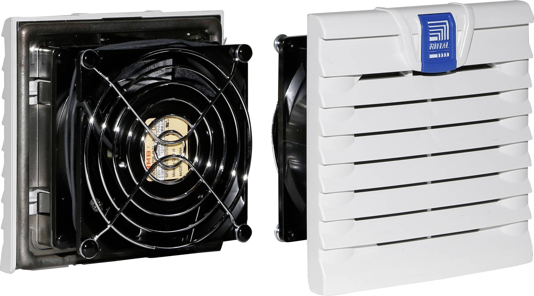 Due unità di ventilazione con griglia di protezione e copertura bianca. A sinistra un ventilatore aperto, a destra uno chiuso con logo del marchio.