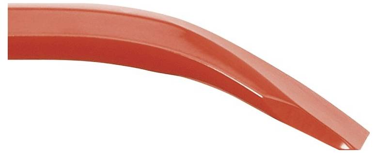 Un primo piano di una leva rossa con un'estremità curva e appiattita, utilizzata per fare leveraggio e sollevare oggetti.