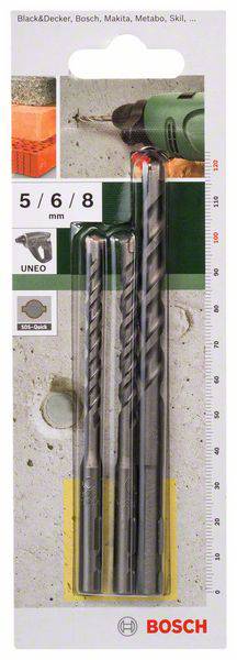 Tre punte da trapano delle dimensioni 5, 6 e 8 mm di Bosch, adatte per calcestruzzo, con immagine di una punta e di un martello perforatore sullo sfondo.