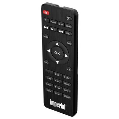 Un radio DAB+ nero con display digitale che mostra attualmente 'Star Sat Radio'. Ha tasti per il controllo e un regolatore del volume.