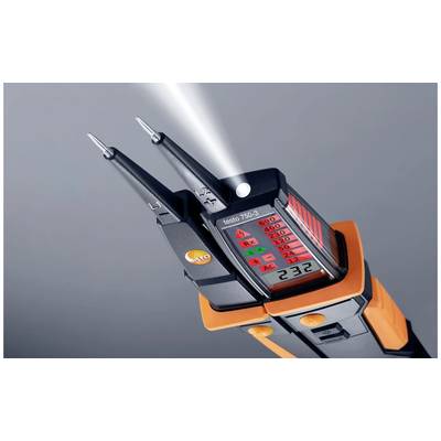 Tester di tensione con display digitale, mostra i valori di tensione. Il dispositivo indica una tensione di 232 volt.