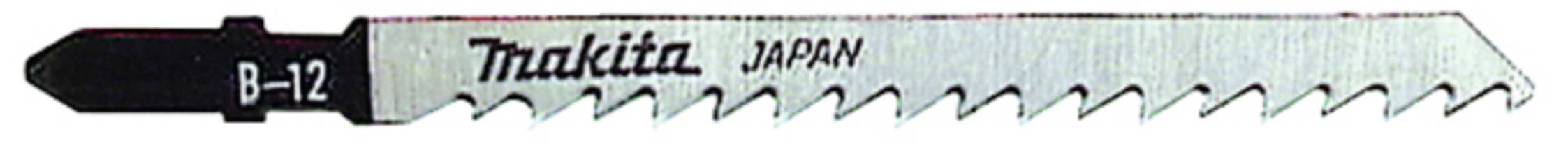 Lama da taglio con la scritta 'Makita Japan B-12'. Ha un bordo dentellato ed è adatto per seghe a pendolo.