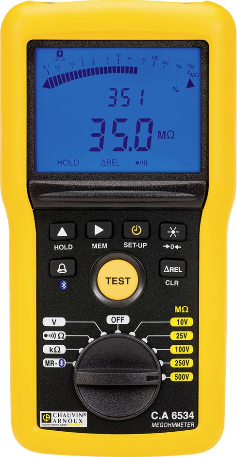 Un multimetro digitale giallo mostra una misurazione di 35,0 MΩ. Sono visibili i tasti per la selezione della misurazione di tensione e resistenza.