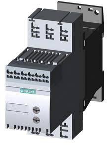 Un interruttore di potenza trifase Siemens, grigio con dettagli neri, per il controllo di impianti elettrici.