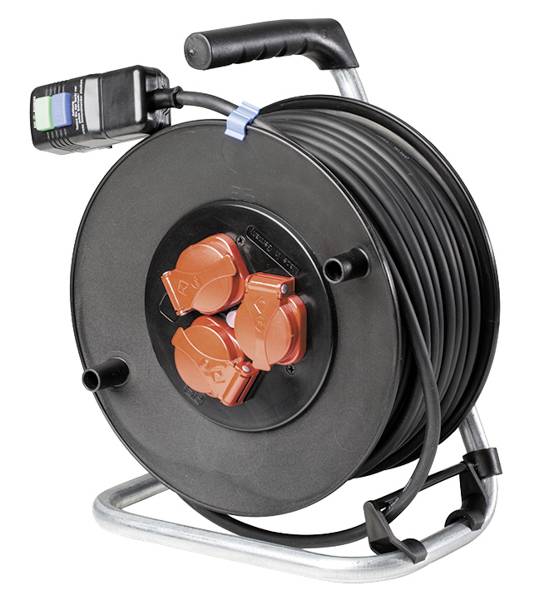 Avvolgicavo nero con tre prese elettriche arancioni e un manico nero, adatto per uso interno ed esterno.