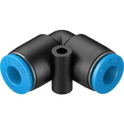 'Un raccordo a gomito nero a forma di L con tappi terminali blu, utilizzato per sistemi pneumatici per il collegamento sicuro dei tubi.'