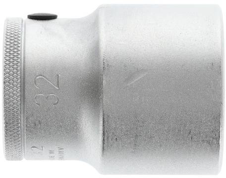 Attacco per chiave a bussola metallico, dimensione 32mm, con bordo zigrinato per una presa migliore.