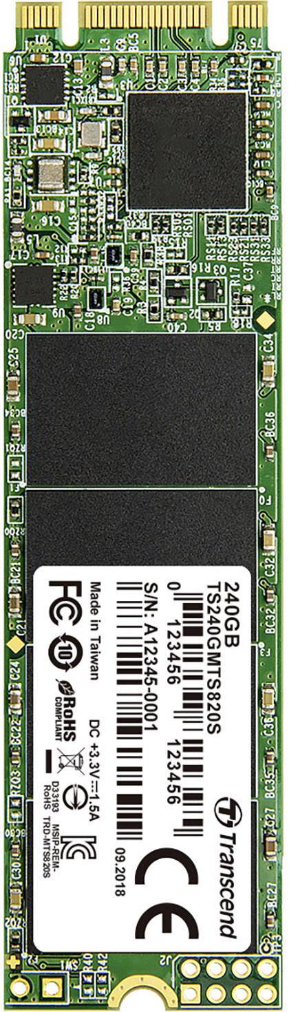 'Scheda madre di un SSD Transcend M.2 da 240GB con chip, connettori e etichetta con numero di serie, codice a barre e informazioni di produzione.'
