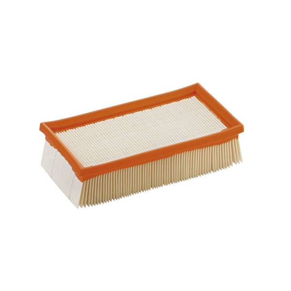 Un filtro dell'aria rettangolare con carta pieghettata e cornice arancione, utilizzato nelle automobili per la pulizia dell'aria.