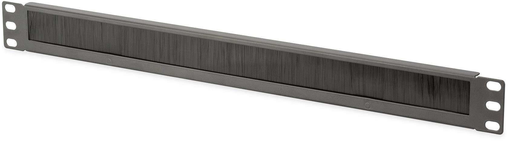 Un pannello di gestione cavi nero da 19 pollici con striscia di spazzole per un ordinato passaggio dei cavi negli armadi server.