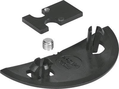 Set di plastica nera per montaggio a parete, composto da supporto, morsetto e vite, posizionato su sfondo chiaro.