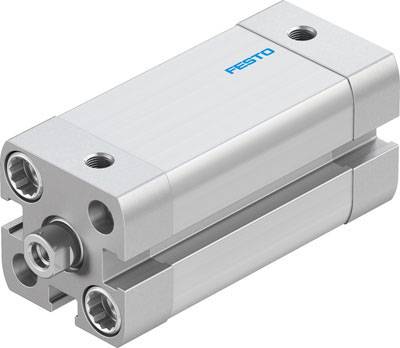 Cilindro industriale in metallo con tre attacchi frontali. Scritta 'FESTO' in blu sulla parte superiore. Utilizzato nell'automazione.