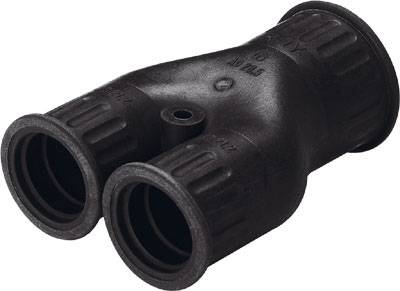 Un tubo di plastica nero a forma di Y con due aperture sul lato largo, utilizzato per collegare tubi flessibili o condotti.