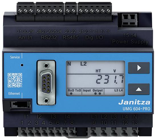 Un dispositivo digitale di misurazione dell'energia con display mostra i valori misurati. Presenta connessioni per RS232, RS485, RS485 Modbus ed Ethernet.