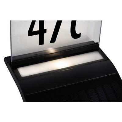 Calendario digitale con il numero '47' su un display illuminato.
