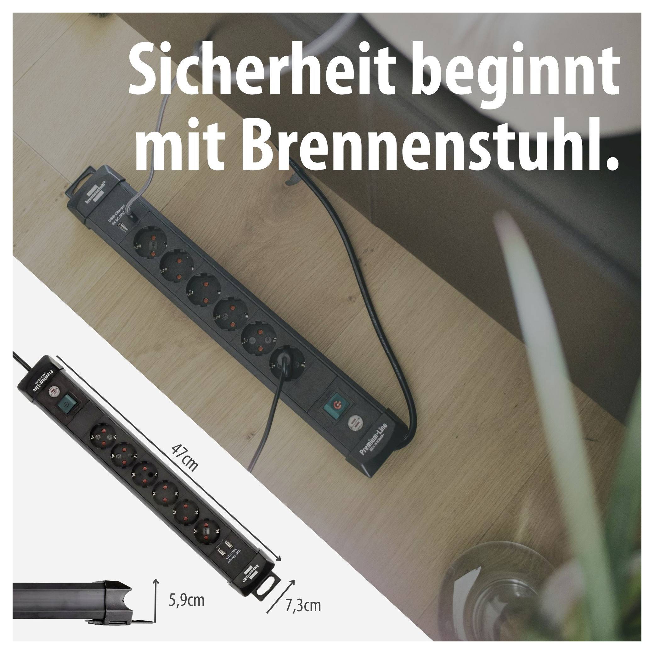 Immagine pubblicitaria di una ciabatta elettrica nera di Brennenstuhl con il testo "La sicurezza inizia con Brennenstuhl." e le misure 47 cm, 5,9 cm e 7,3 cm.