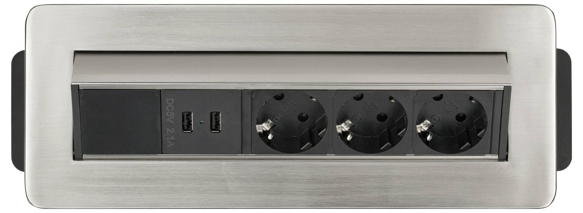 Presa di corrente a incasso in acciaio inossidabile con due porte USB e tre prese di tipo europeo.