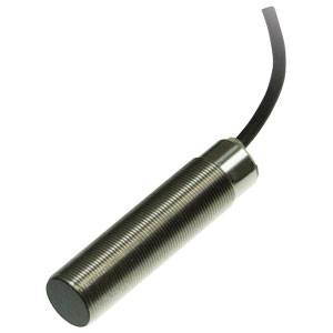 Un sensore cilindrico metallico con cavo, probabilmente un sensore di prossimità senza contatto, per il rilevamento di oggetti.