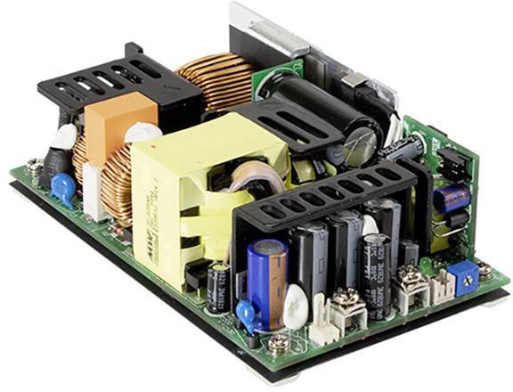 Una scheda elettronica con componenti elettronici come condensatori e induttanze, utilizzata in un alimentatore.