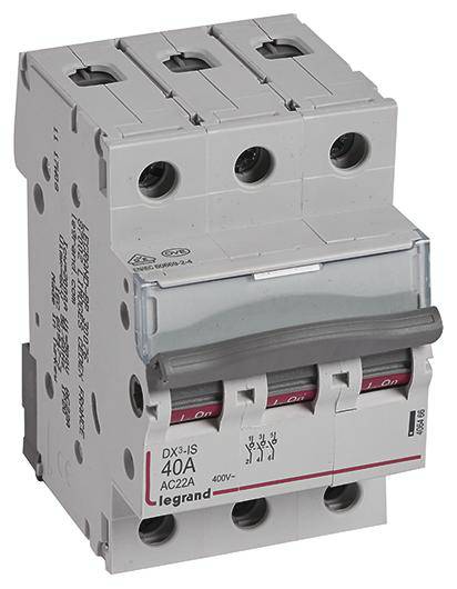 Un interruttore magnetotermico tripolare Legrand, modello DX3-IS, da 40A e 400V, tipicamente utilizzato per il controllo di circuiti elettrici.