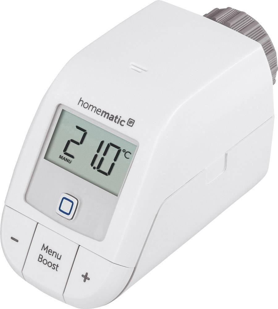 Termostato digitale per radiatore mostra 21,0°C. Tasti per 'Menu' e 'Boost'. Dispositivo per il controllo della temperatura ambiente.