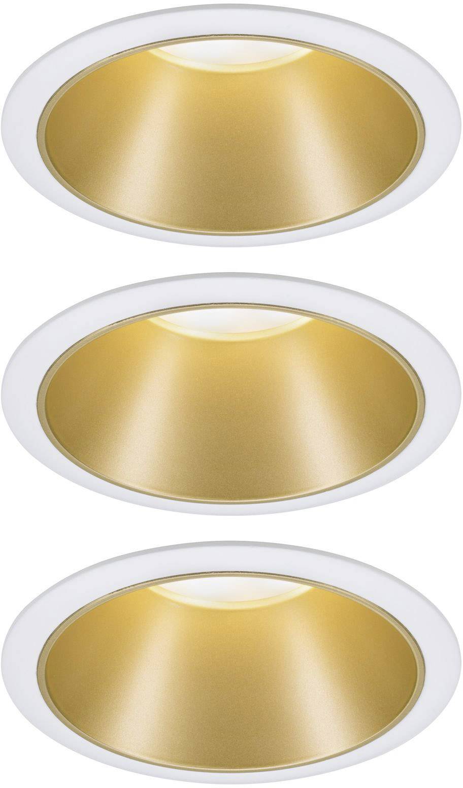 Tre faretti da incasso dorati con cornice bianca, disposti simmetricamente, adatti per l'illuminazione di interni moderni.