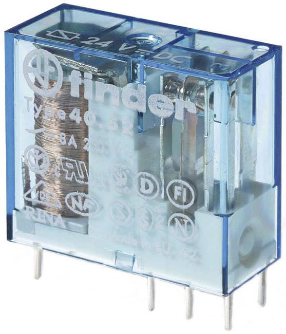 Un relè blu di tipo 40.52 per 8A a 250V, fabbricato nell'UE. Sono visibili i pin di connessione e l'avvolgimento elettrico.